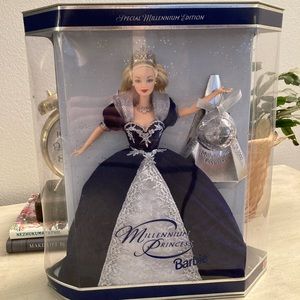 Vintage Millennium Barbie 1999 New in Box!